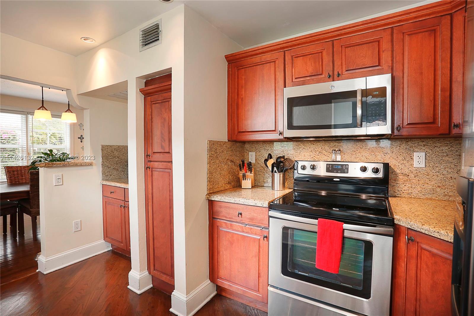 C GAB GRANADA SEC - Residential Lease