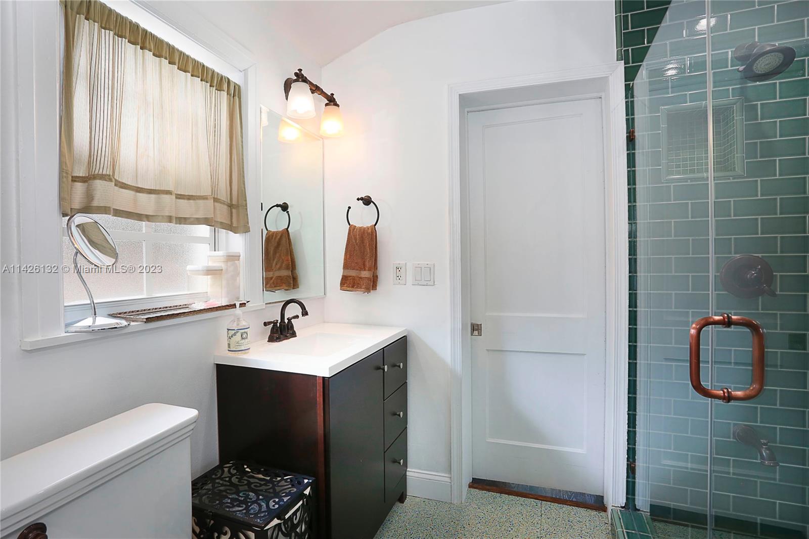 C GAB GRANADA SEC - Residential Lease