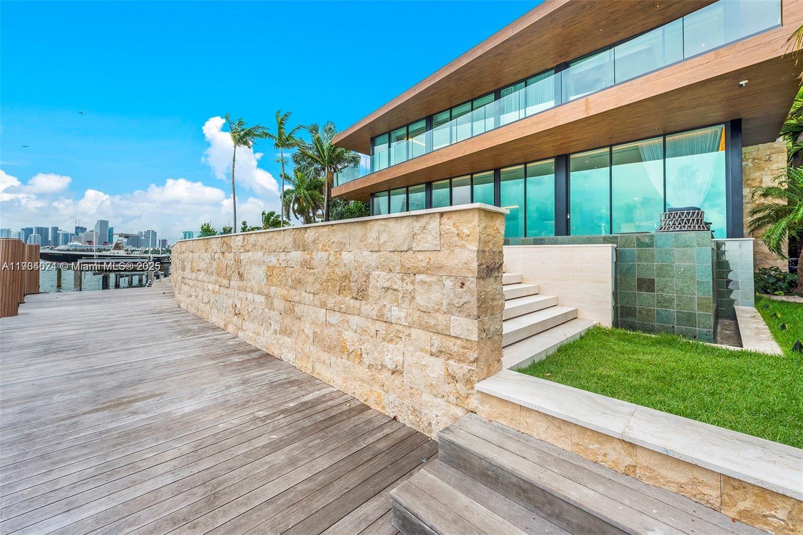 SAN MARINO ISLAND - Residential Lease