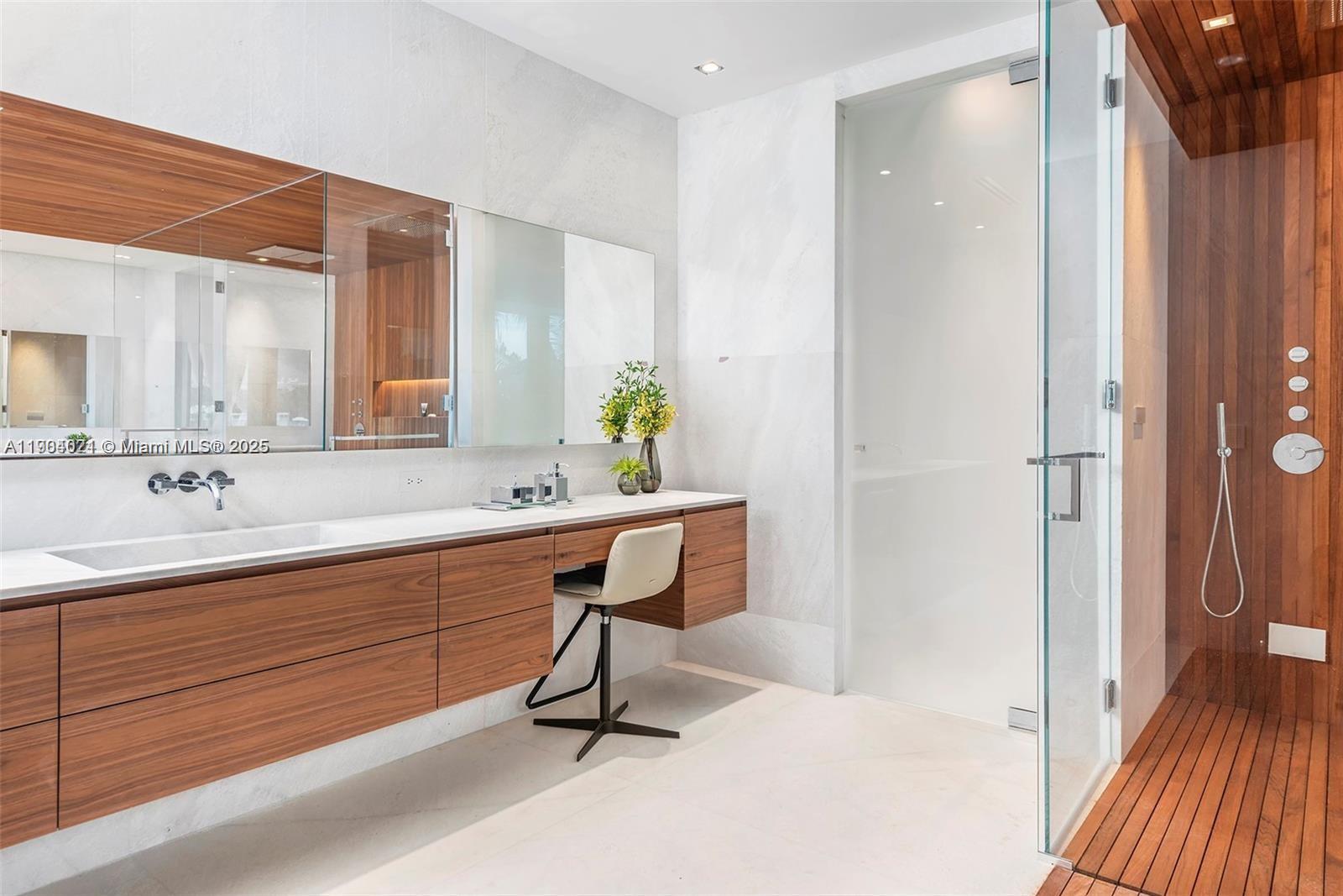 SAN MARINO ISLAND - Residential Lease