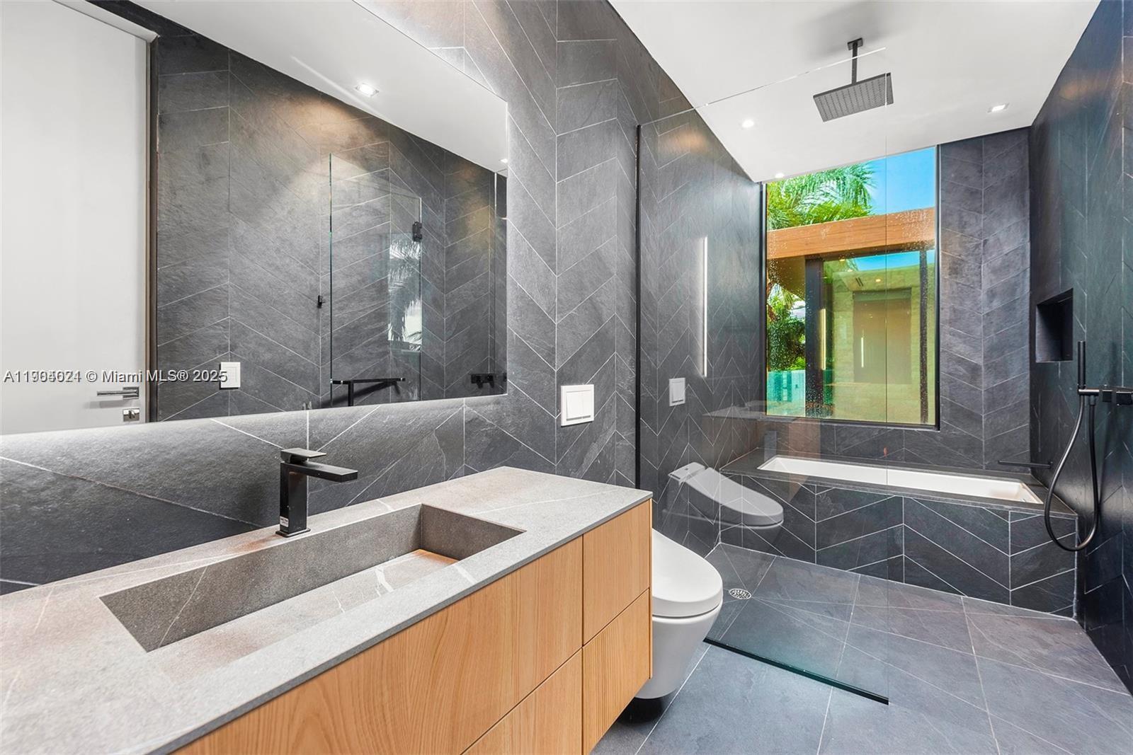 SAN MARINO ISLAND - Residential Lease