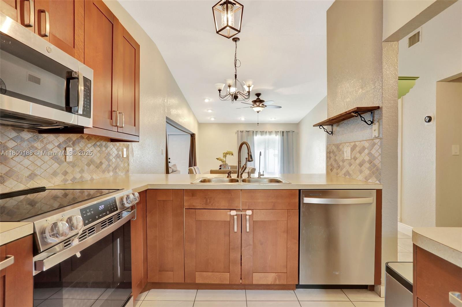 453 Lakewood Cir A