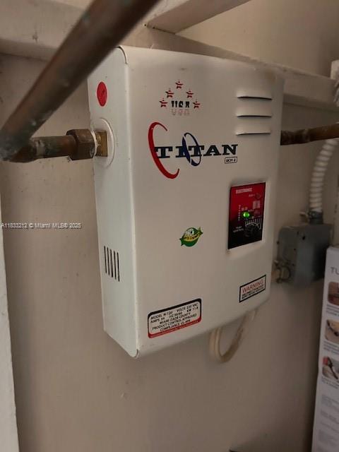 CALAIS CONDO - Residential