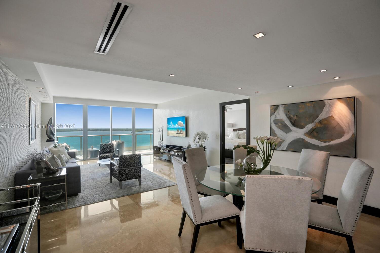 1331 Brickell Bay Dr 1905