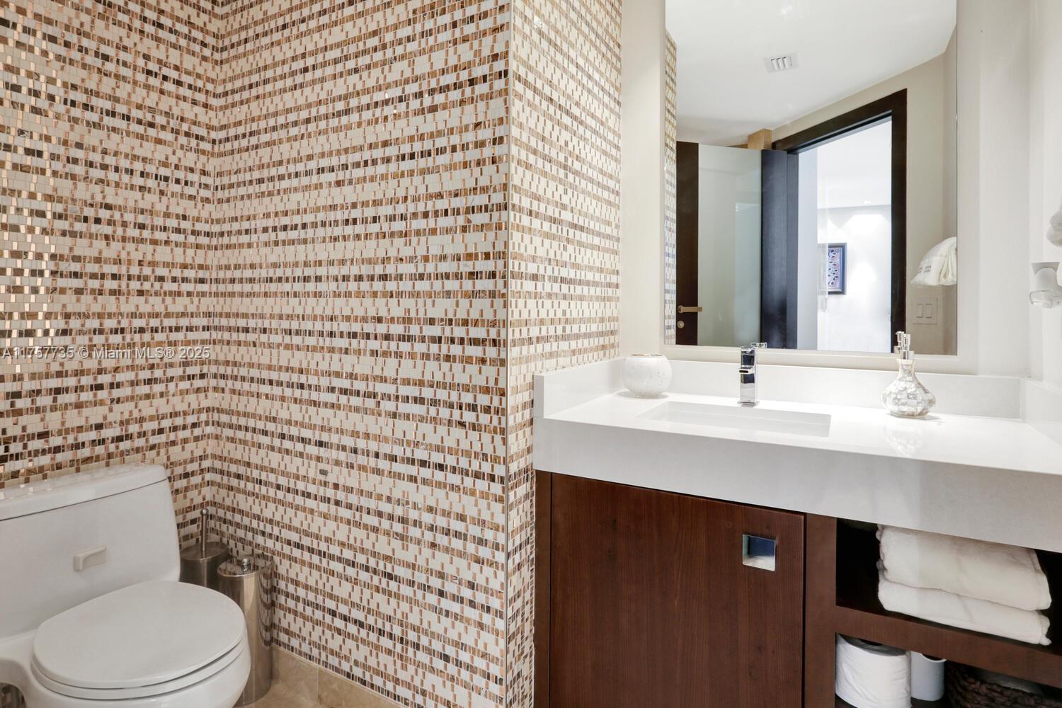 JADE RESIDENCES AT BRICKE - Residential