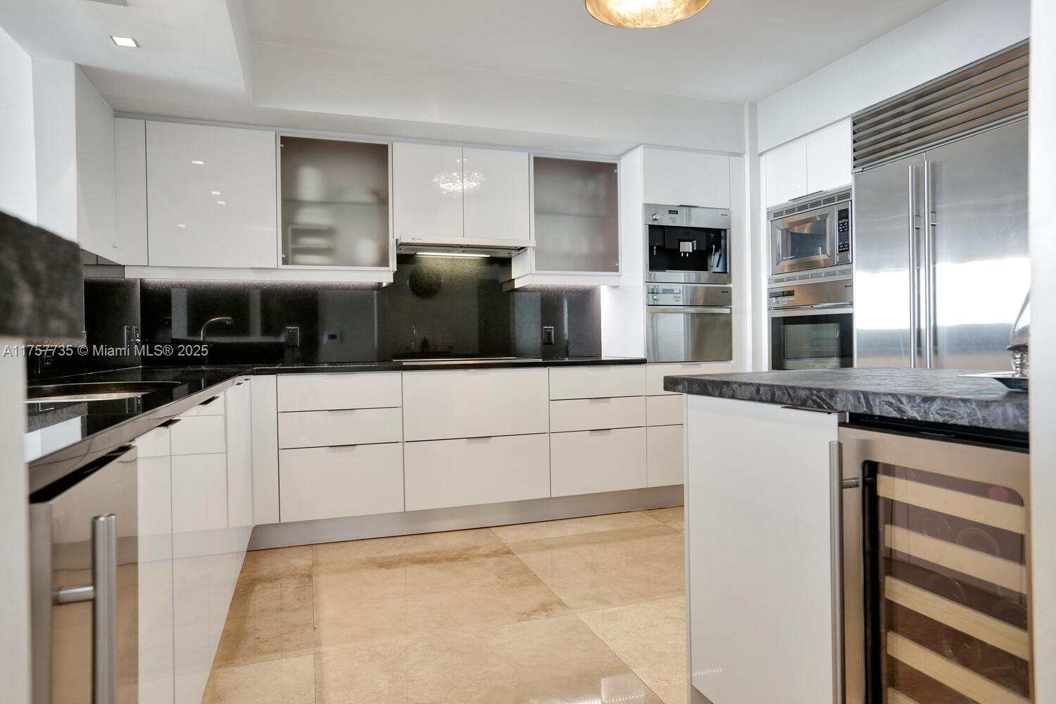 JADE RESIDENCES AT BRICKE - Residential