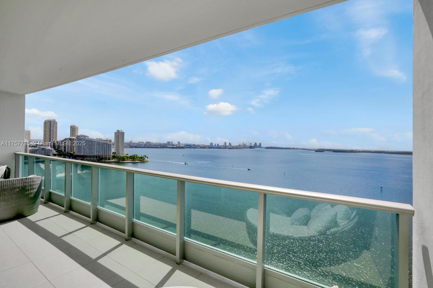 Property for Sale at 1331 Brickell Bay Dr 1905, Miami, Broward County, Florida - Bedrooms: 3 
Bathrooms: 3  - $2,880,000
