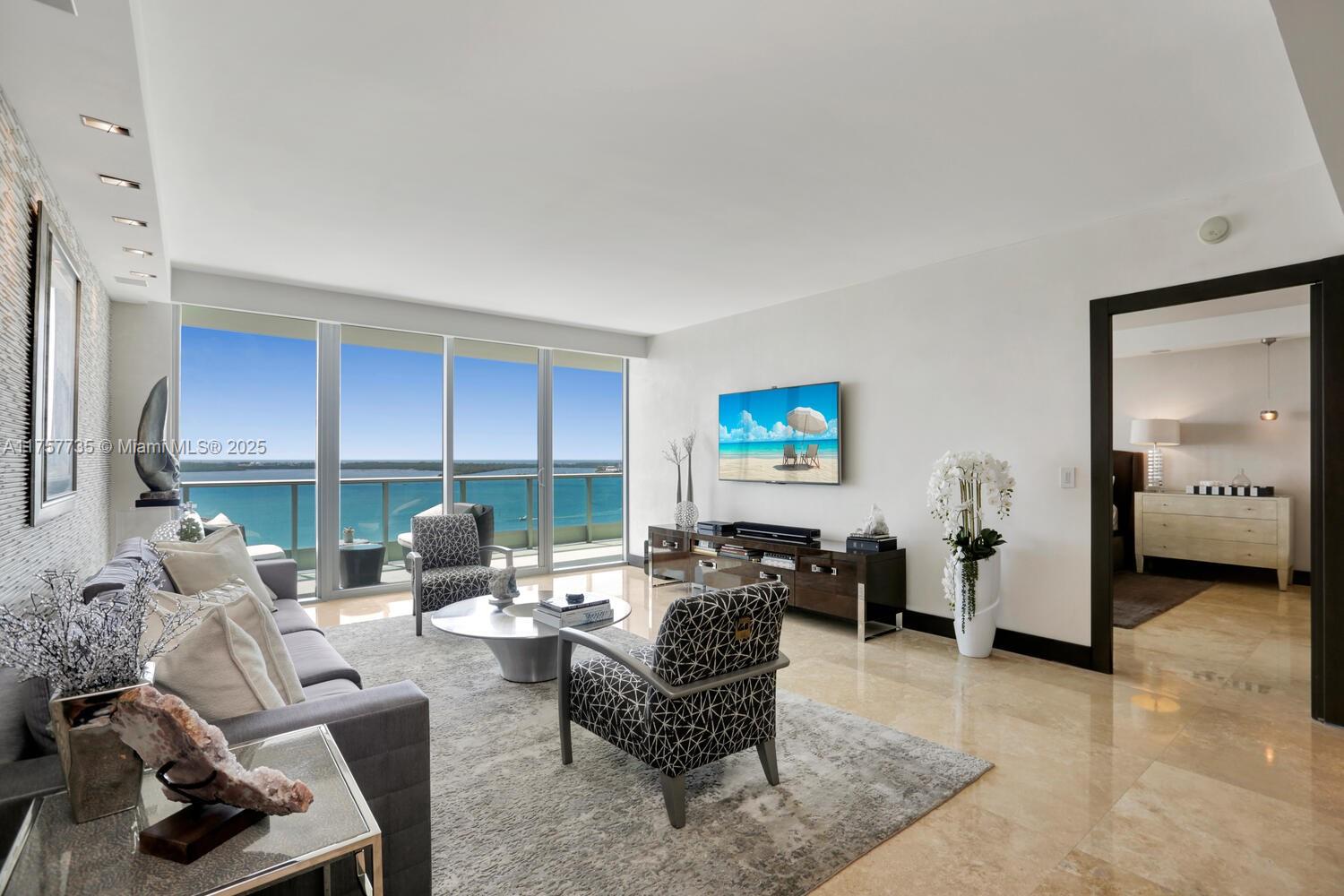 1331 Brickell Bay Dr 1905