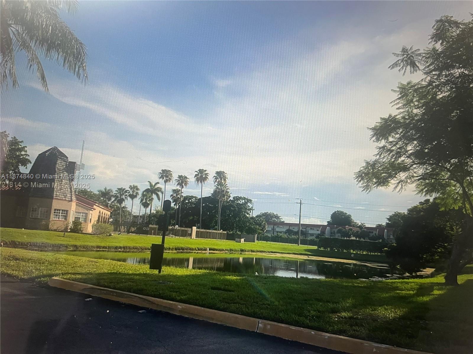 WINDMILL LAKES V CONDO - Residential Lease