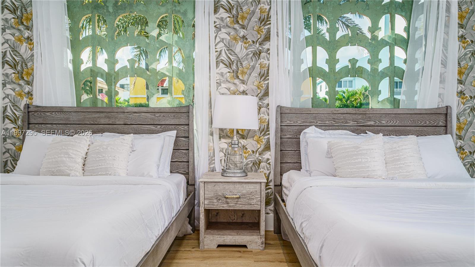 HOLLYWOOD BEACH - Residential Lease