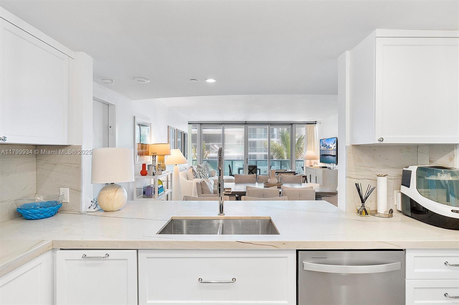 AZURE CONDO - Residential