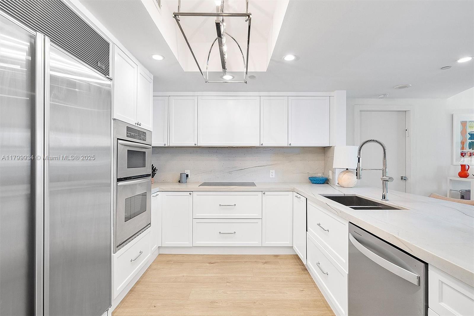 AZURE CONDO - Residential