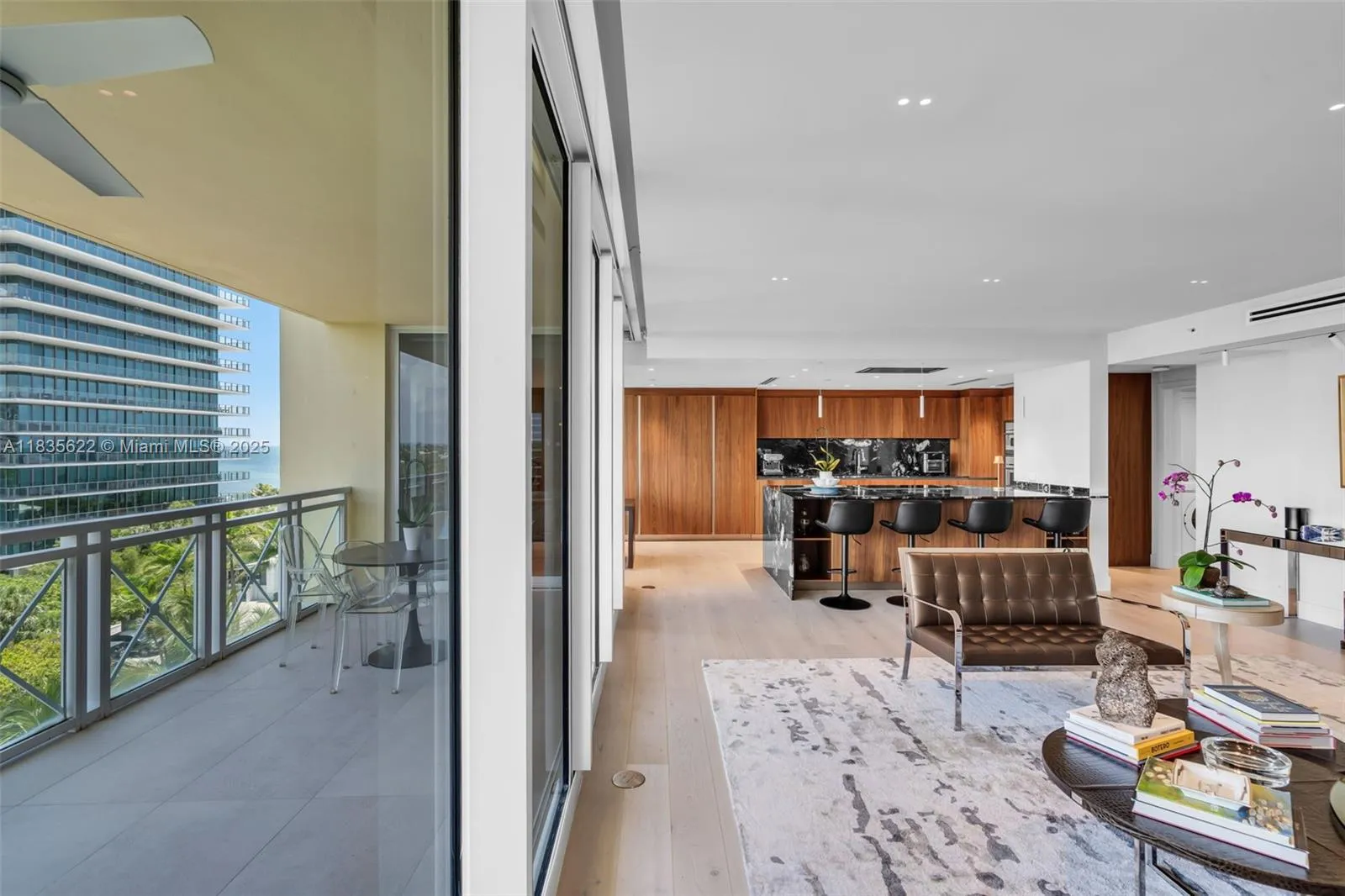 Key Biscayne, Florida 33149, United States, 3 Bedrooms Bedrooms, ,5 BathroomsBathrooms,Residential,Active,165782