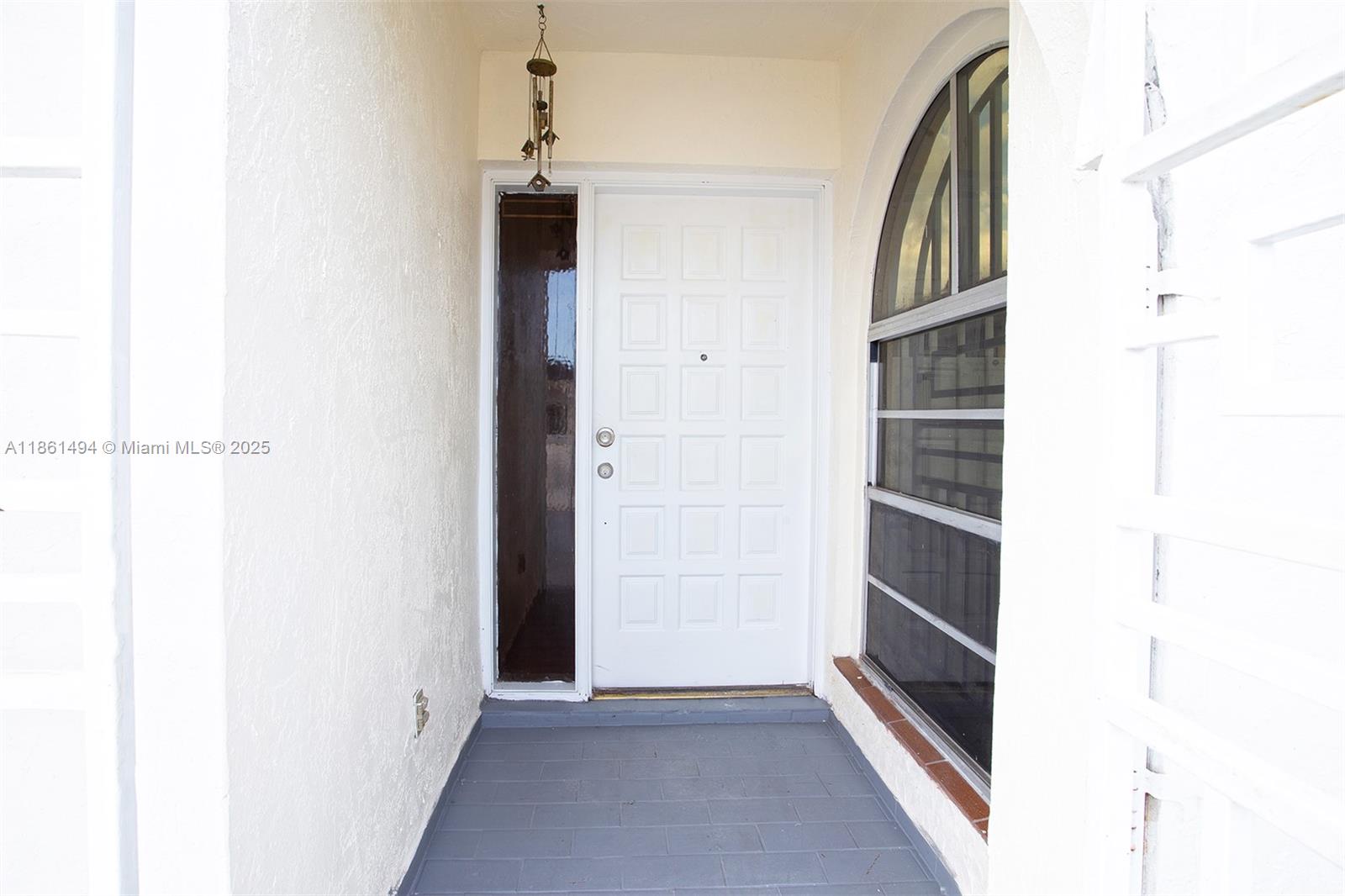 3133 W 70th Ter