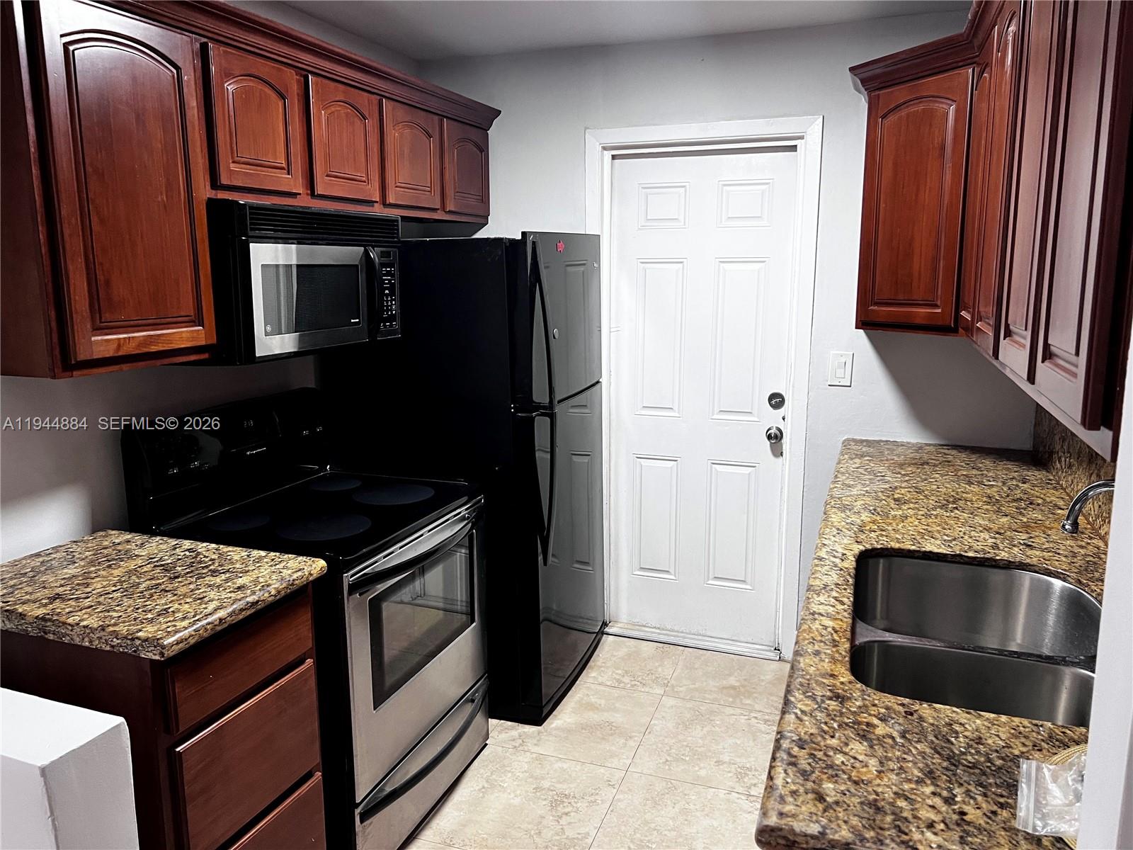 12590 NE 16th Ave 605