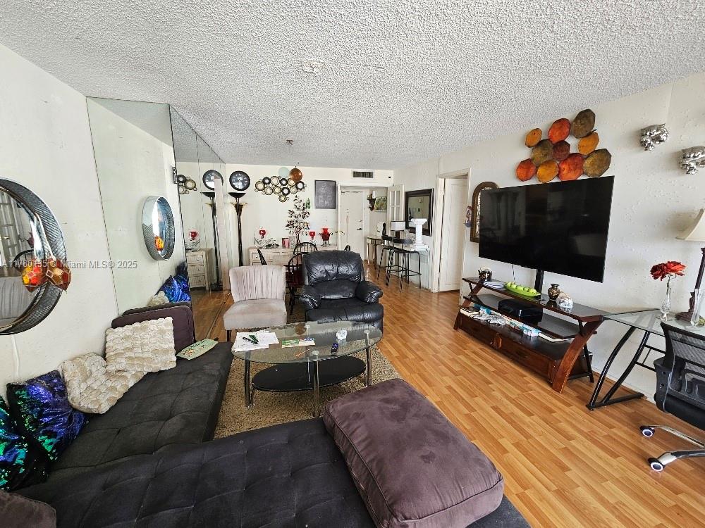 DEL PRADO MARINA - Residential