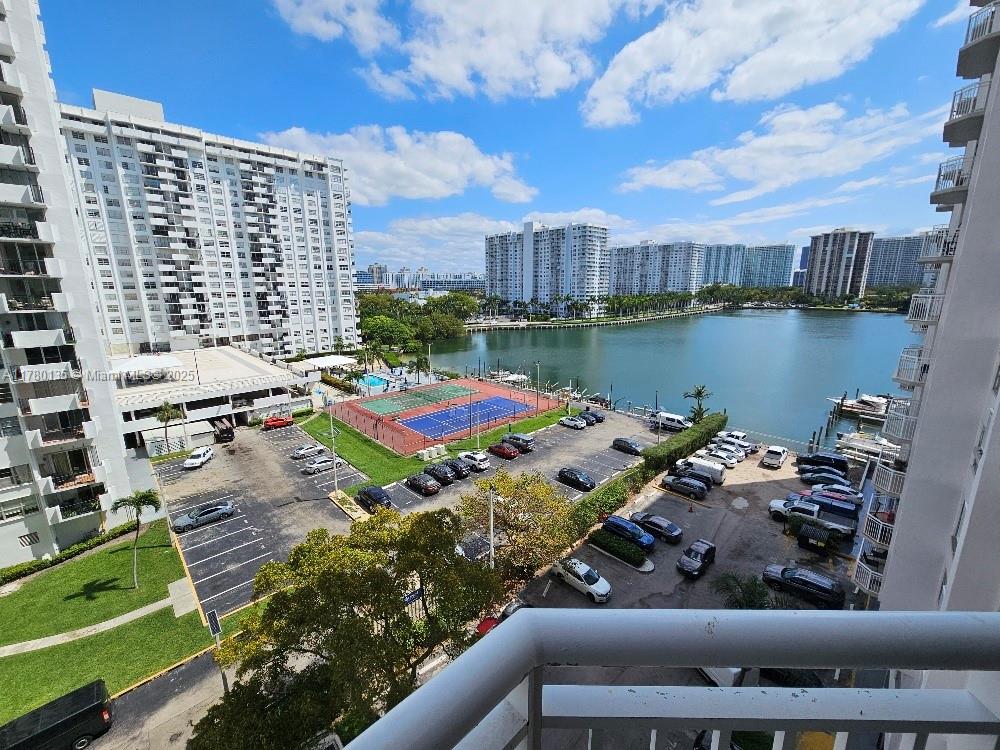 DEL PRADO MARINA - Residential