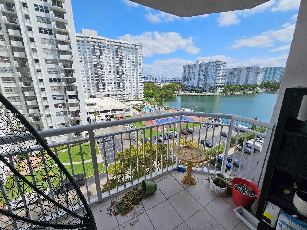 DEL PRADO MARINA - Residential