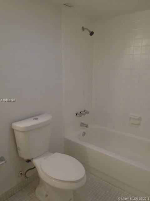 DADELAND PLACE CONDO - Residential Lease