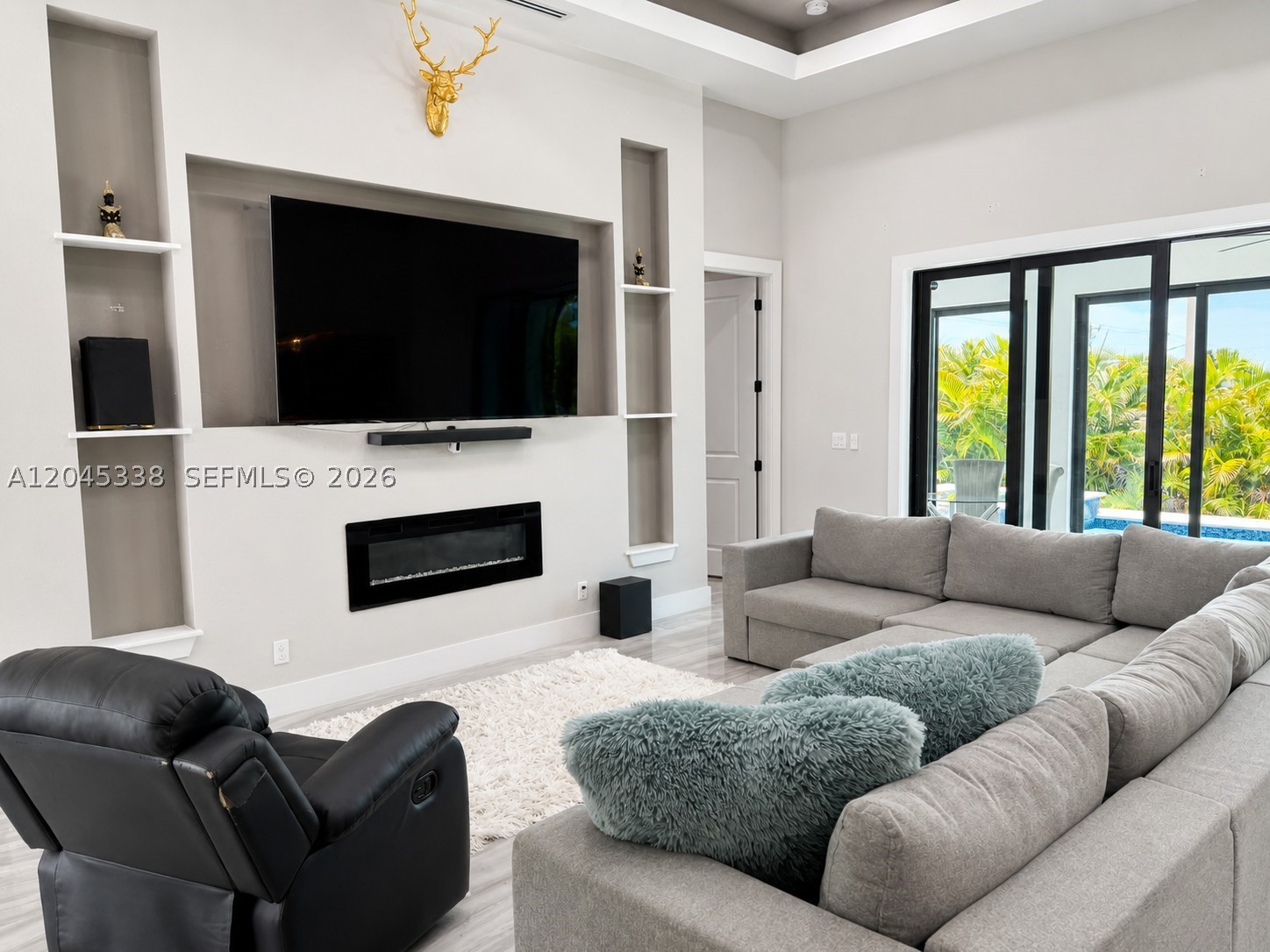 1600 SW 1st street