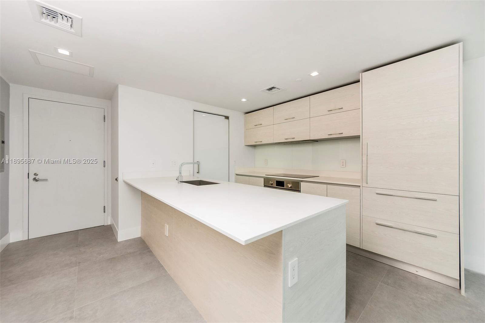 SLS - Residential Lease