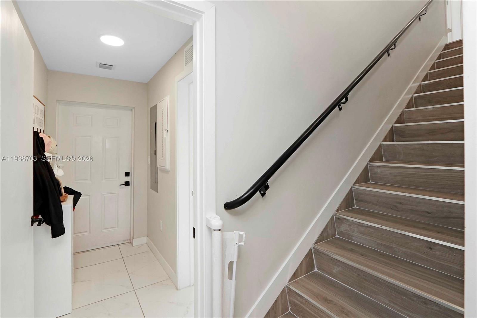 PARADISE ONE - Residential