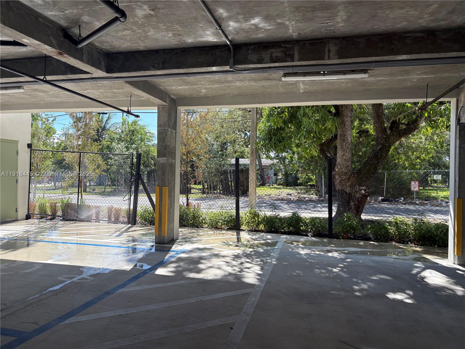 54 ST BUS CENTER SUB - Residential Lease