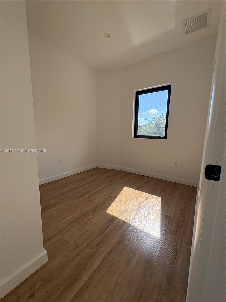 54 ST BUS CENTER SUB - Residential Lease