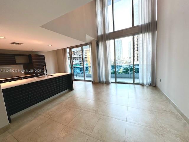 Address Not Disclosed, Miami, Broward County, Florida - 1 Bedrooms  
2 Bathrooms - 