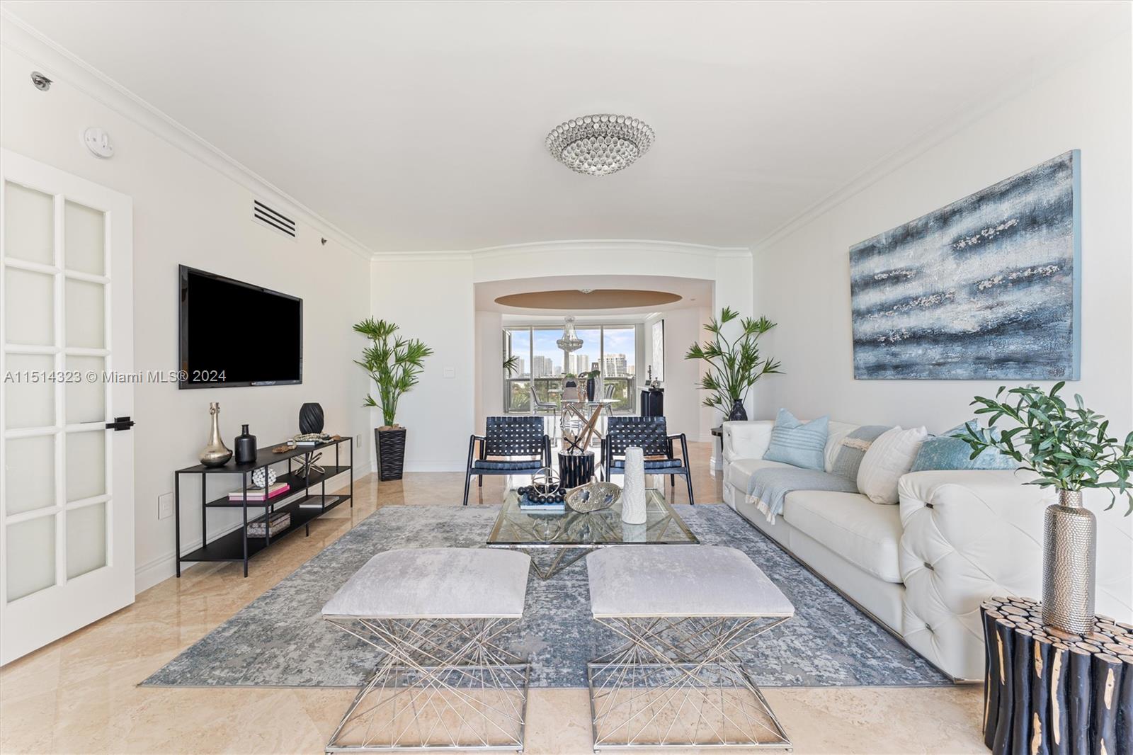 18911 Collins Ave 707