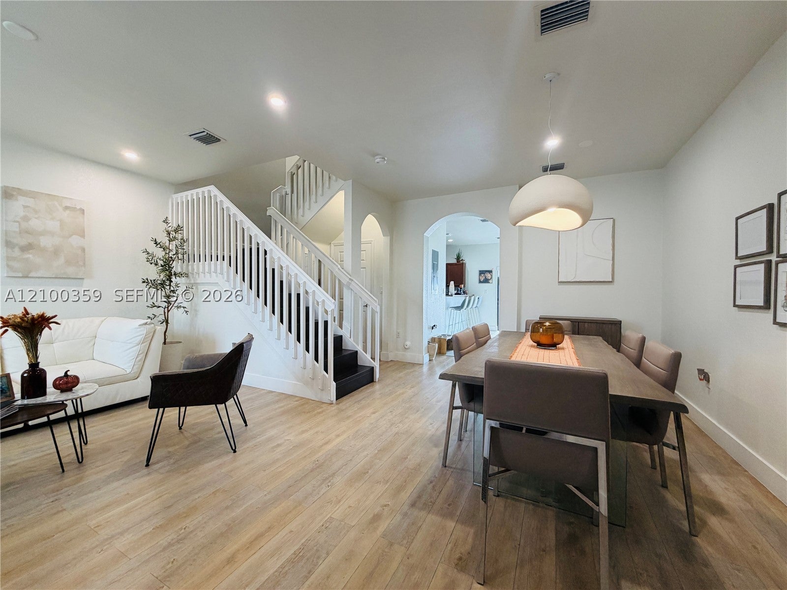 3539 W 89th Pl 3539