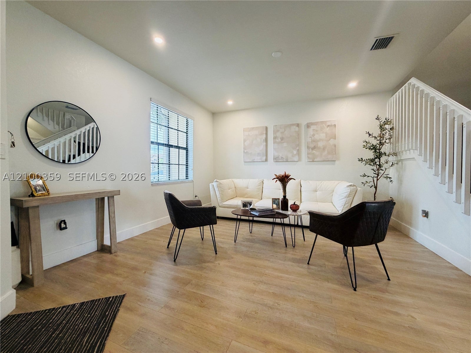 3539 W 89th Pl 3539