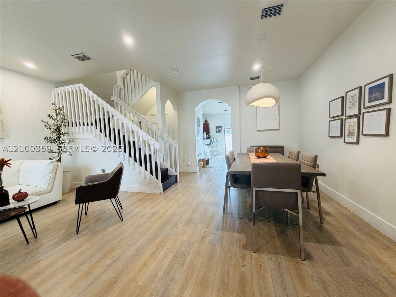 3539 W 89th Pl 3539