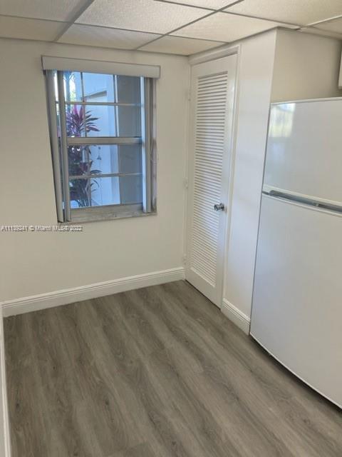 PALM-AIRE C C APTS 102 CO - Residential Lease