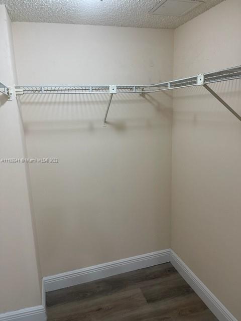 PALM-AIRE C C APTS 102 CO - Residential Lease