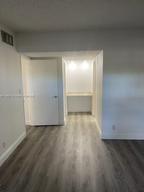 PALM-AIRE C C APTS 102 CO - Residential Lease