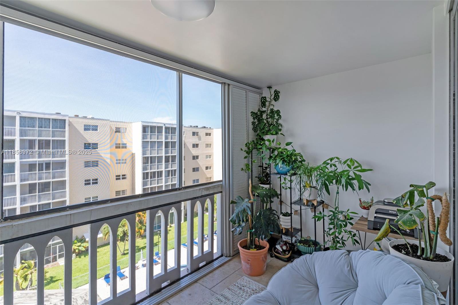 MEADOWBROOK TOWERS CONDO - Residential