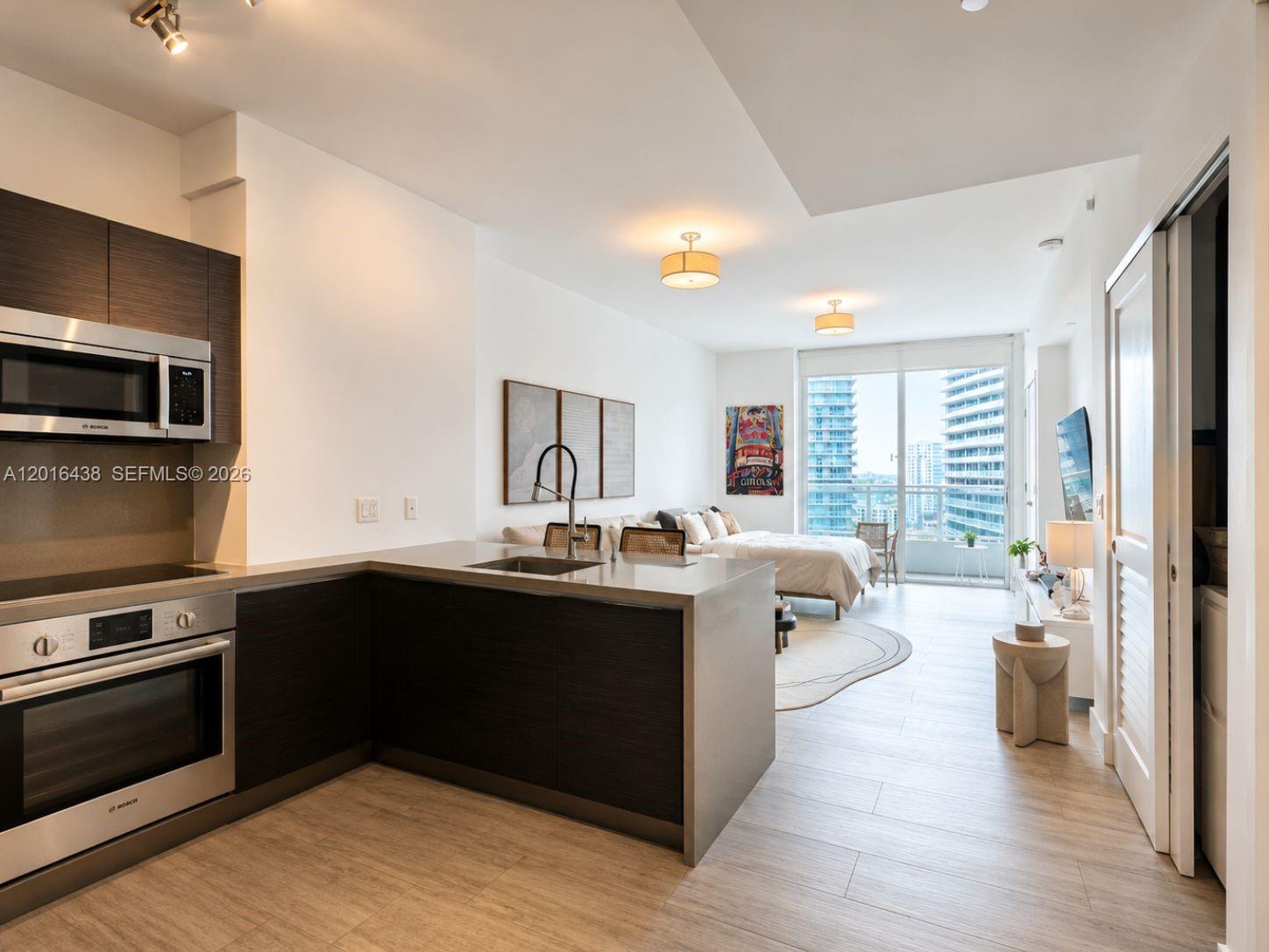 1080 Brickell Ave 1705