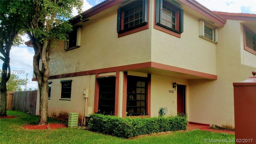 FHA BUYERS  WELCOME..! SPACIOUS 3/2.5 WITH TWO ASSIGNED PARKING SPACES IN FRONT OF THE UNIT. THE HOA FEE COVERS THE INSURANCE FOR THE STRUCTURE. UNIT HAS UPDATED KITCHEN, NEW BATHROOMS AND NEW AC UNITS. FOR INSTRUCTIONS GO TO "SHOW ASSIST."   ****School are:  Royal Green Elementary School PK-5,  Howard D. Mcmillan Middle School 6-8, Miami Sunset Senior High School 9-12.