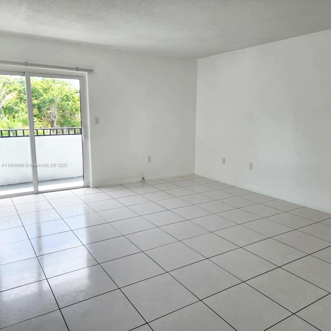 1800 SW 25th St 2304