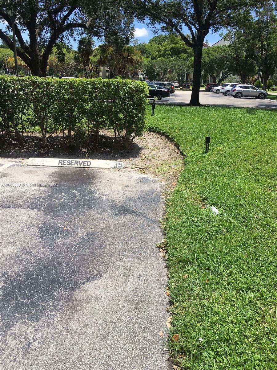 LAKES OF INVERRARY CONDO - Residential