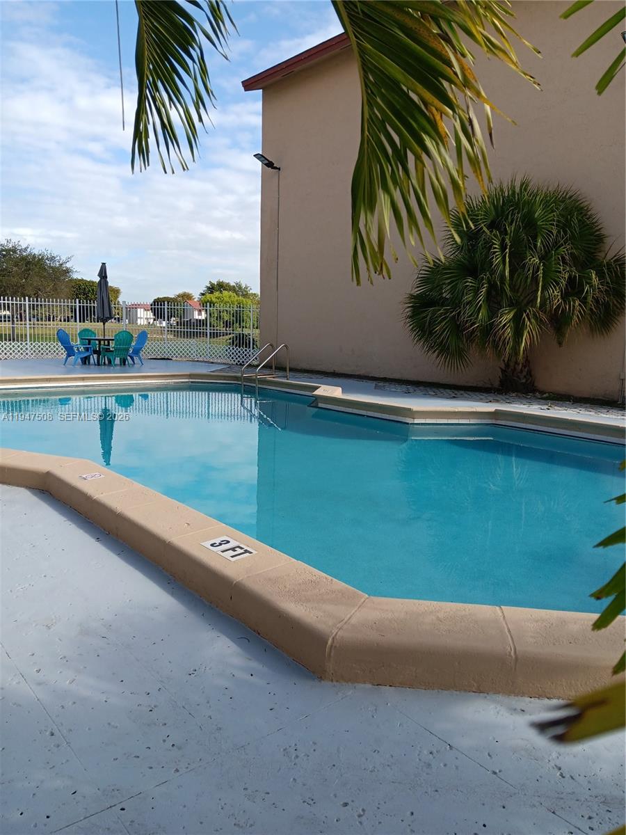 INDIAN SUMMER VILG CONDO - Residential