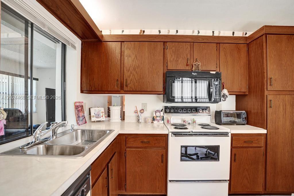 TARTAN COCONUT CREEK PHAS - Residential