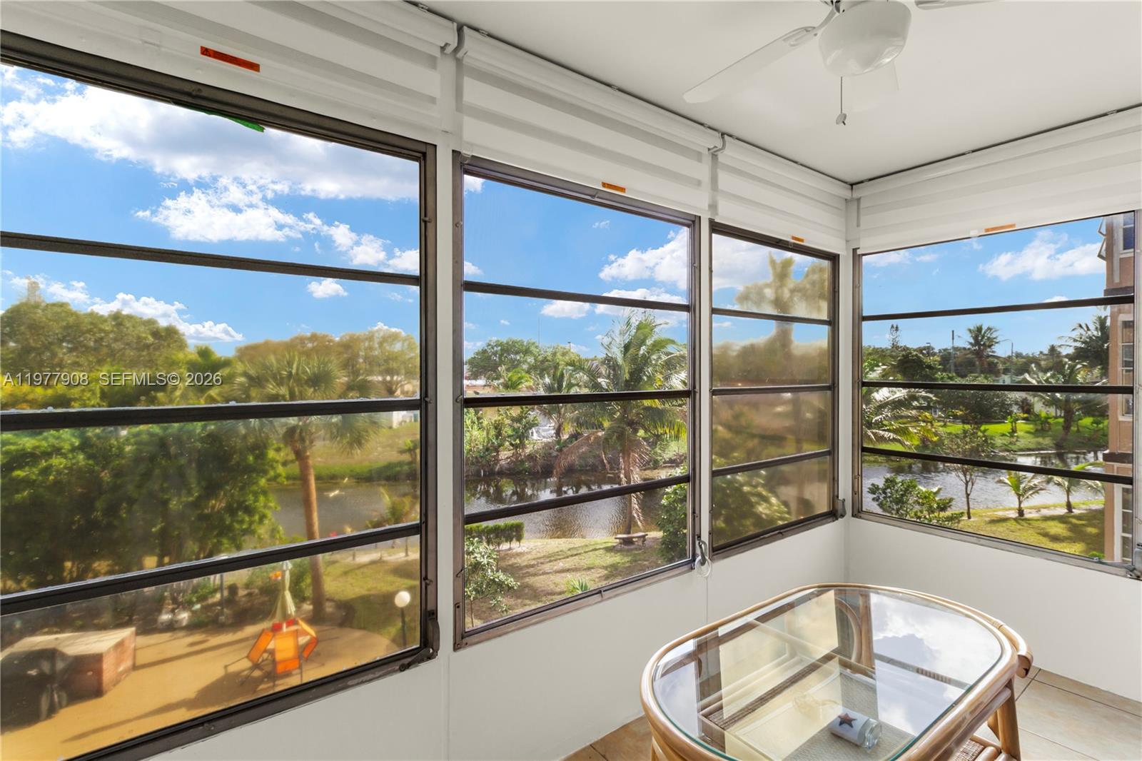 LAUDERDALE OAKS CONDO XV - Residential