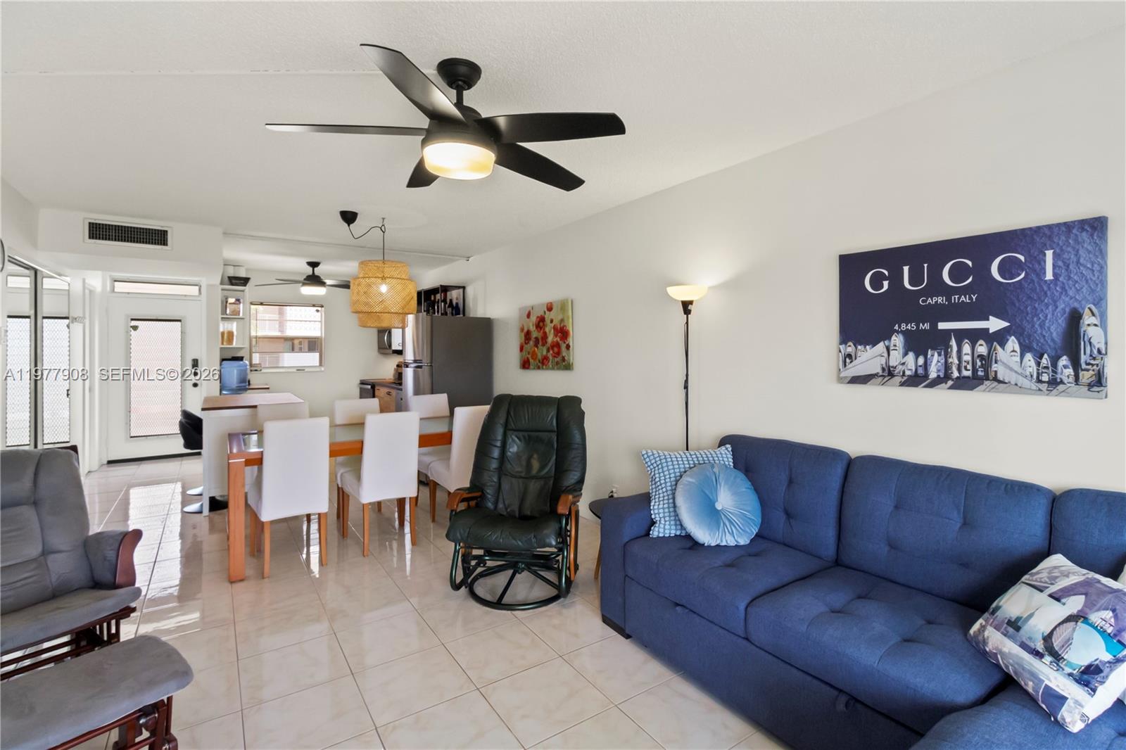 LAUDERDALE OAKS CONDO XV - Residential