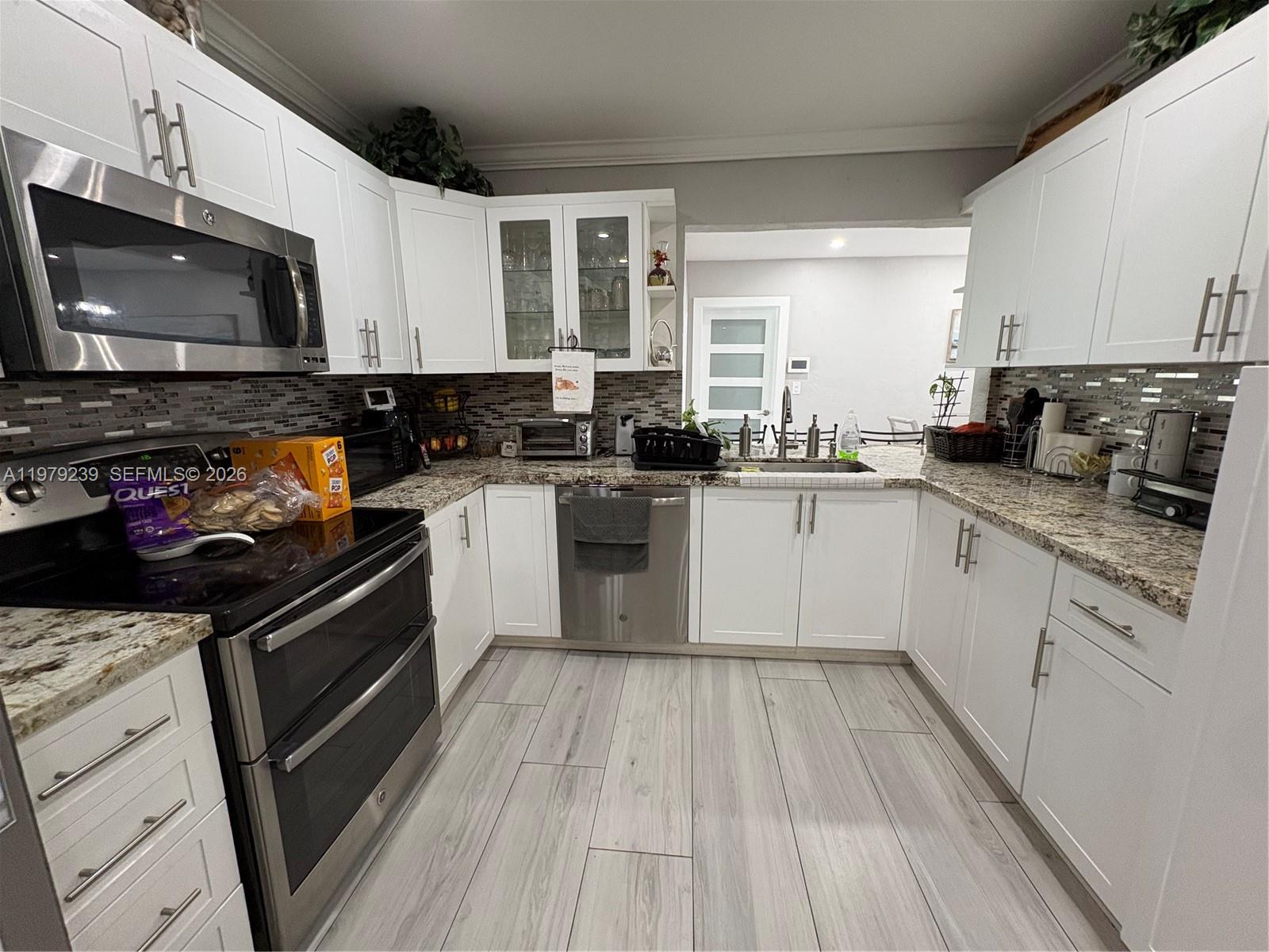 REV PL SEC 2 CC ESTATES - Residential