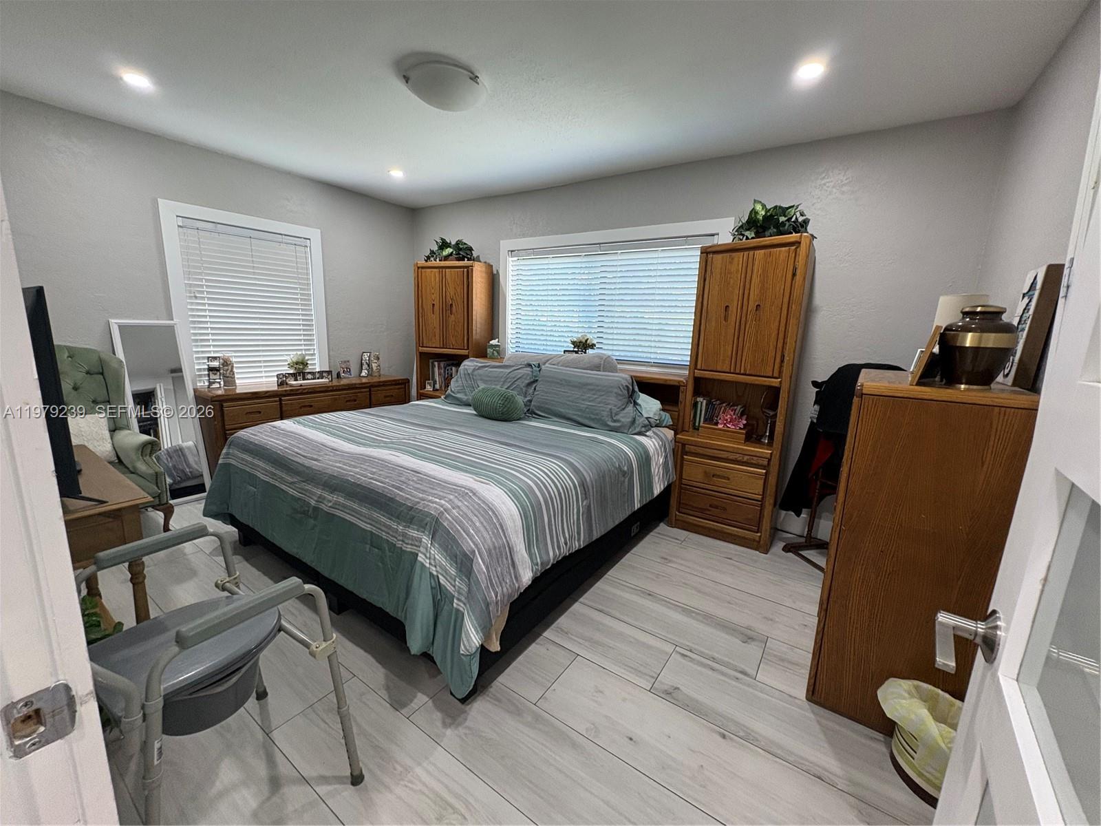 REV PL SEC 2 CC ESTATES - Residential