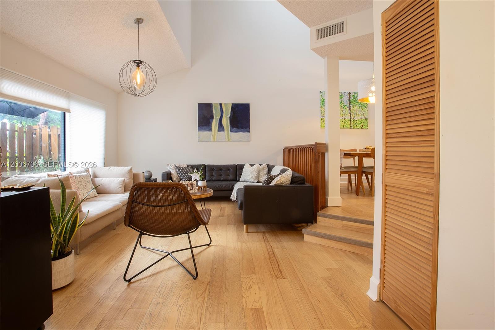 PINE ISLAND LAKES TOWNHOM - Residential