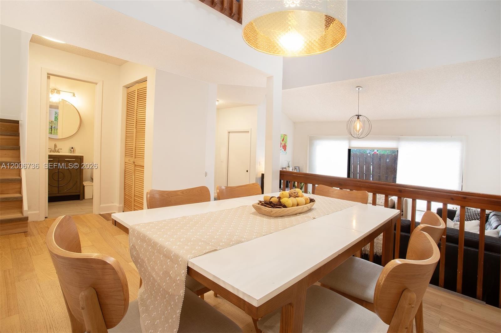 PINE ISLAND LAKES TOWNHOM - Residential