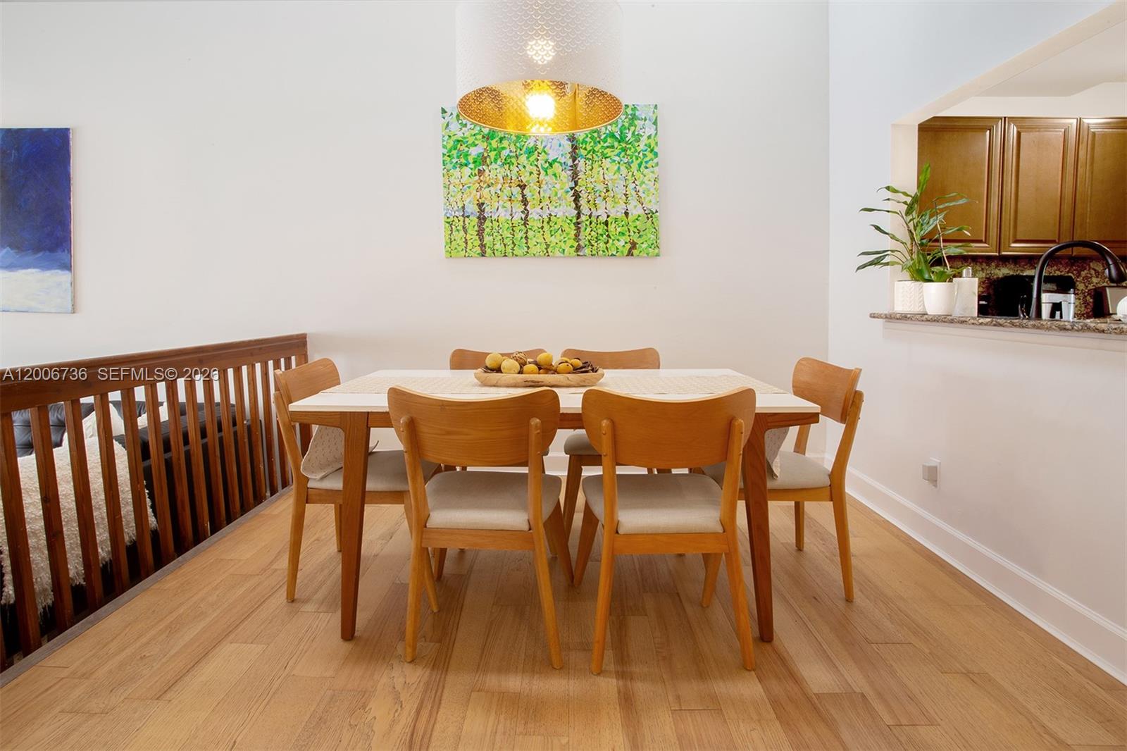 PINE ISLAND LAKES TOWNHOM - Residential